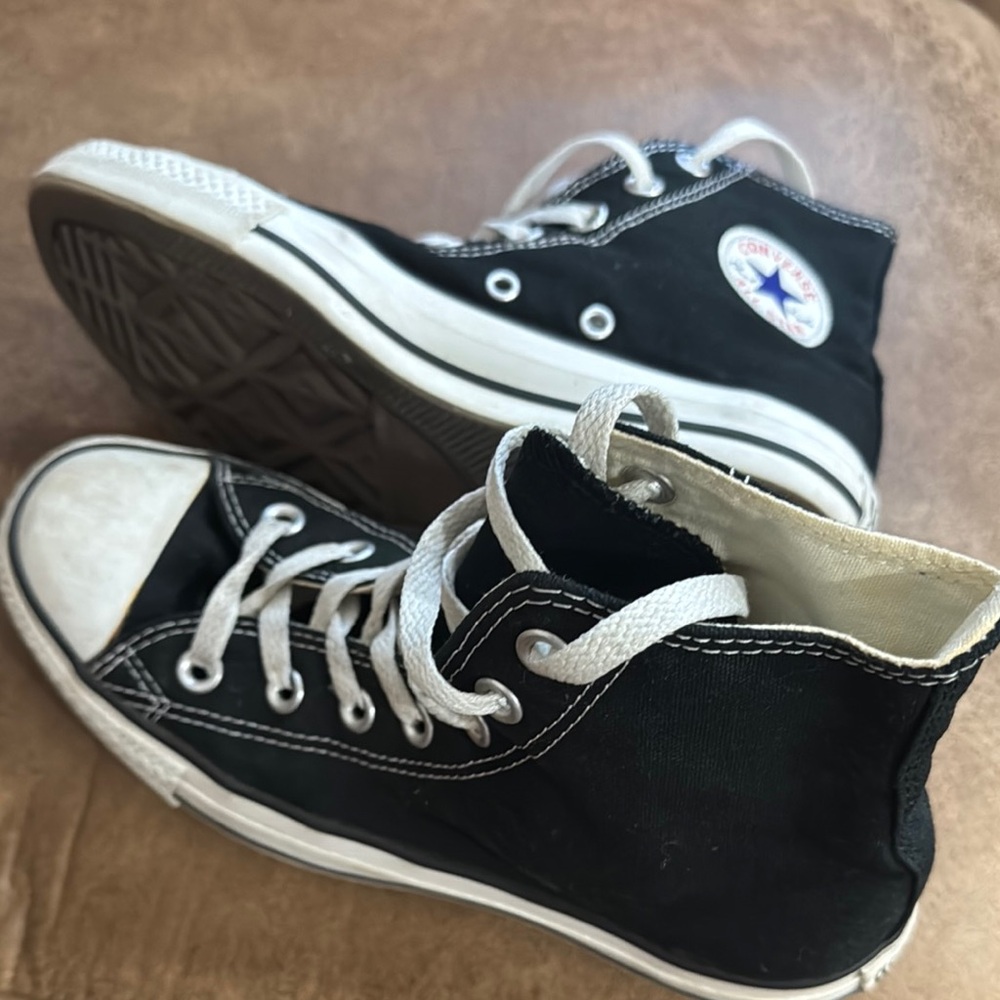 Converse Black and White High-Tops Unisex - Picture 6 of 8